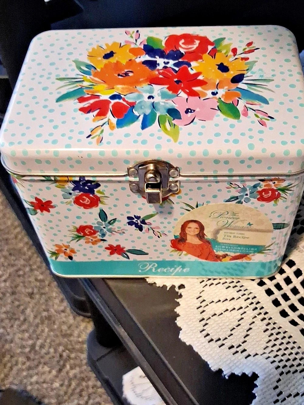 Pioneer Woman  Flower Garden decorative tin Floral Decorative RECIPE BOX.
